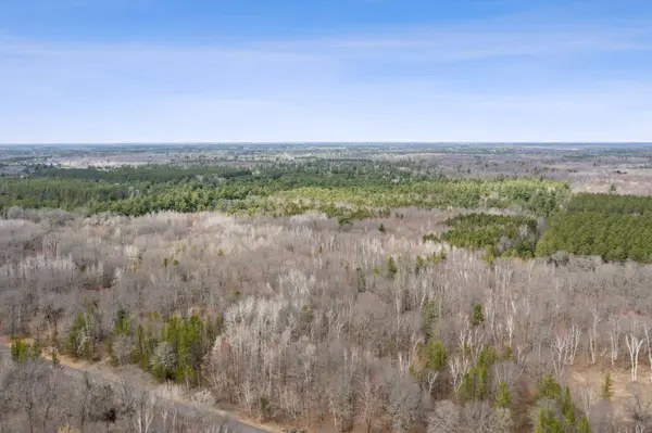 7108 Oakwood Pkwy, Webster, WI 54893