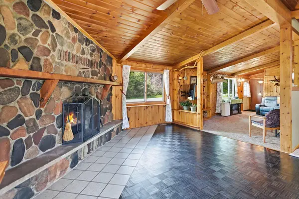 8998 N River RD, Danbury, WI 54830