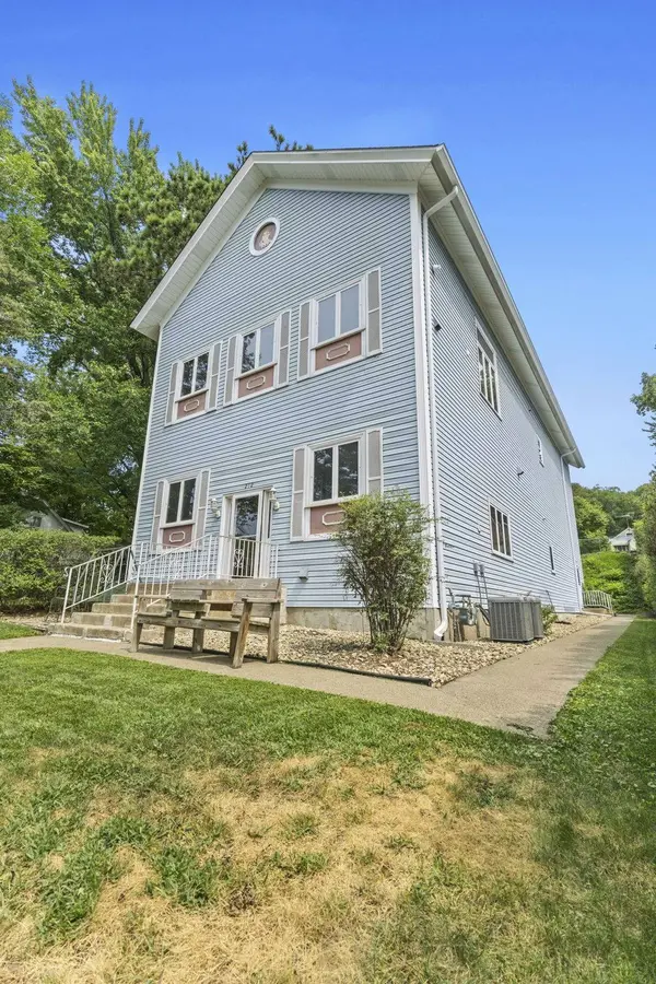 212 N Adams ST #2, St Croix Falls, WI 54024