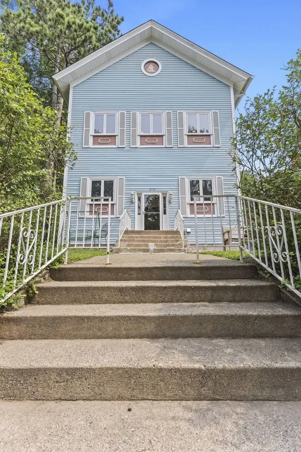 212 N Adams ST #2, St Croix Falls, WI 54024