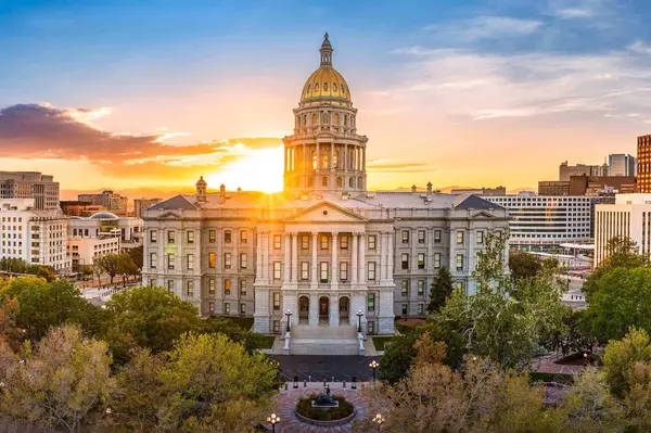 Colorado-State-Capitol-Building_MAIN