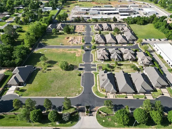 9231 Joan DR, Midwest City, OK 73130
