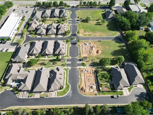 9232 Joan DR, Midwest City, OK 73130