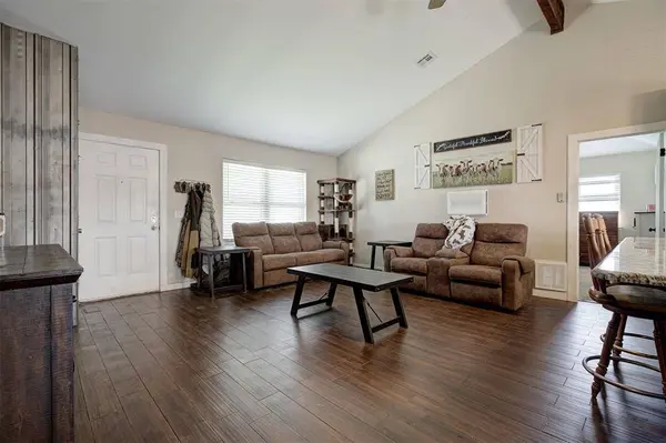 19800 Aaron DR, Harrah, OK 73045