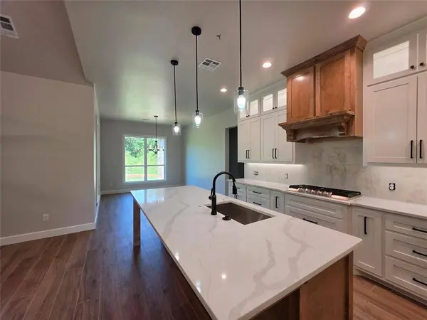 913 Reedser WAY, Choctaw, OK 73020