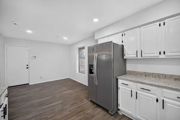 1715 Jenkins LN, Glenn Heights, TX 75154