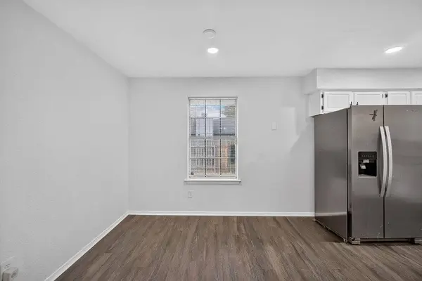 1715 Jenkins LN, Glenn Heights, TX 75154