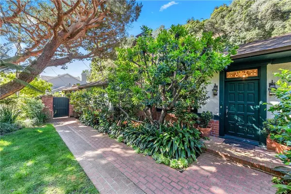 1821 Mandeville Canyon, Los Angeles, CA 90049