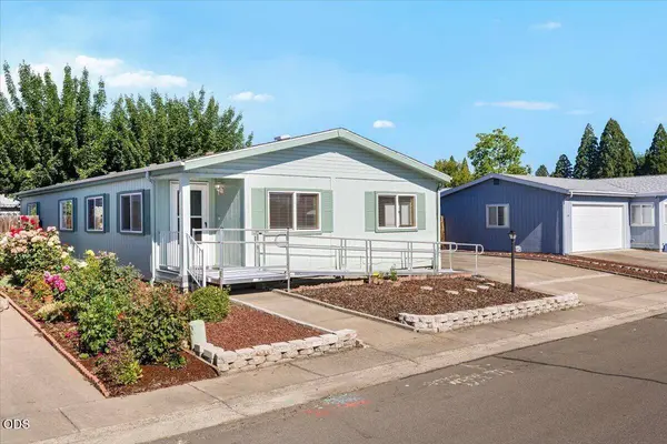 555 Freeman RD #234, Central Point, OR 97502
