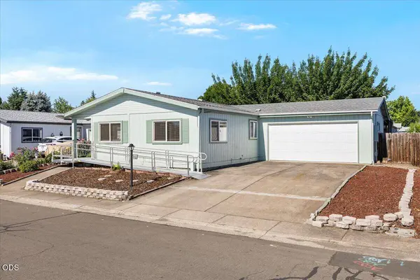 555 Freeman RD #234, Central Point, OR 97502