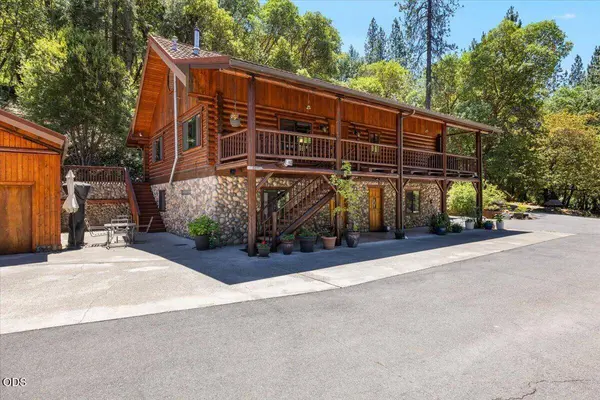 8155 Rogue River HWY, Grants Pass, OR 97527