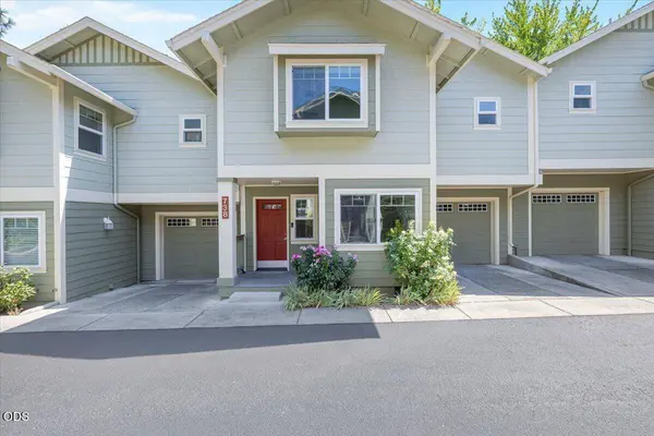 738 Normal AVE