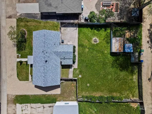 2043 S Leadville, Boise, ID 83706