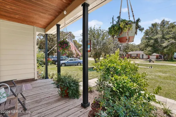5503 LAKEWOOD CIR E, Jacksonville, FL 32207