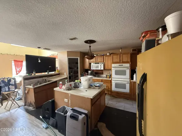 8772 MERSEYSIDE AVE, Jacksonville, FL 32219