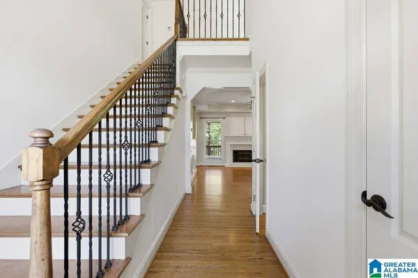 30 CRESTVIEW WAY, Trussville, AL 35173