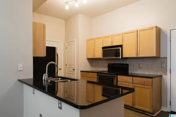 2020 5TH AVENUE #137, Birmingham, AL 35233