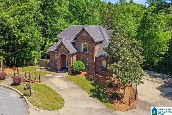 30 CRESTVIEW WAY, Trussville, AL 35173