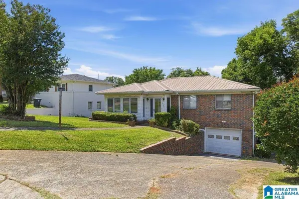 1444 MATT LEONARD DRIVE SW, Birmingham, AL 35211