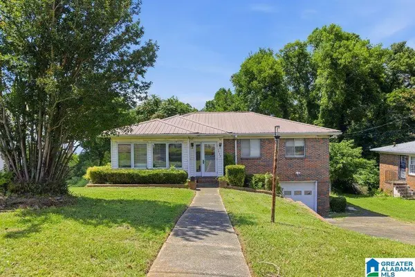 1444 MATT LEONARD DRIVE SW, Birmingham, AL 35211