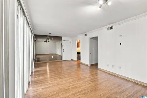 2401 ARLINGTON CRESCENT #A, Birmingham, AL 35205