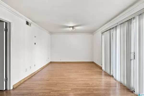 2401 ARLINGTON CRESCENT #A, Birmingham, AL 35205