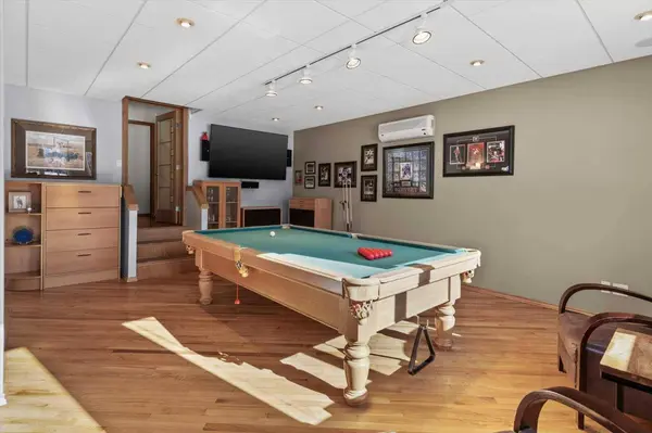 31 River Rock MNR SE, Calgary, AB T2C 4J3