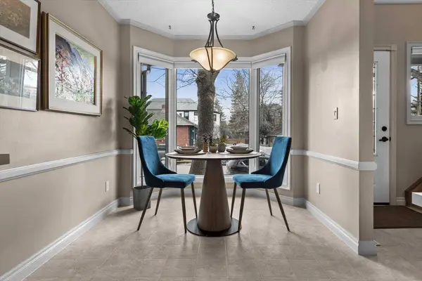 834 2 AVE NW #6, Calgary, AB T2N 0E5