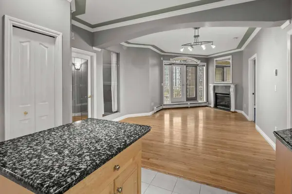1315 12 AVE SW #407, Calgary, AB T3C 0P6