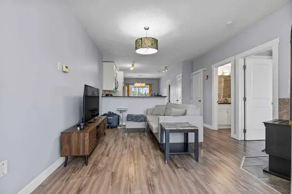 1540 17 AVE SW #304, Calgary, AB T2T 0C8