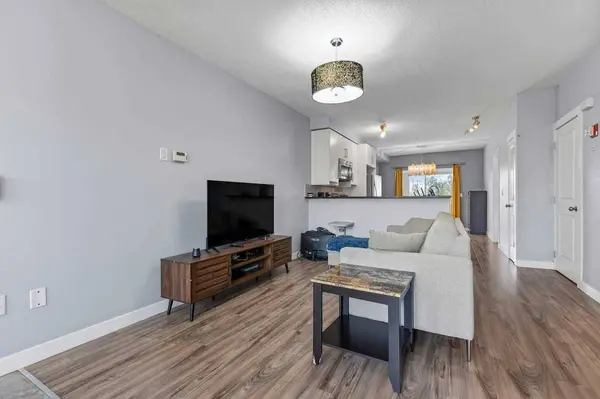 1540 17 AVE SW #304, Calgary, AB T2T 0C8