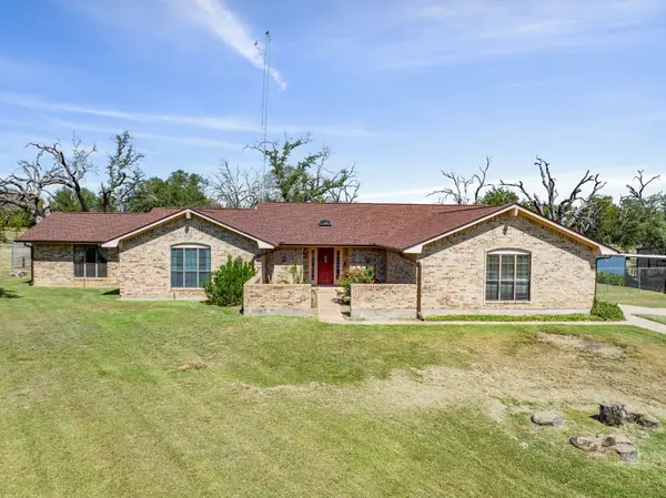 147 Wildflower LN, Whitney, TX 76692