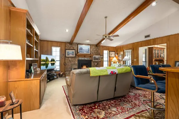 147 Wildflower LN, Whitney, TX 76692