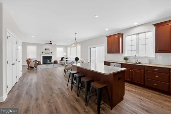 208 LIBERTY CIR, Coatesville, PA 19320