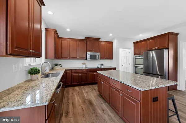 208 LIBERTY CIR, Coatesville, PA 19320