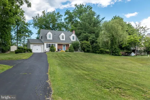 215 COLWYN TER, West Chester, PA 19380