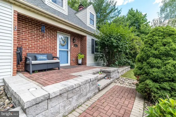 215 COLWYN TER, West Chester, PA 19380