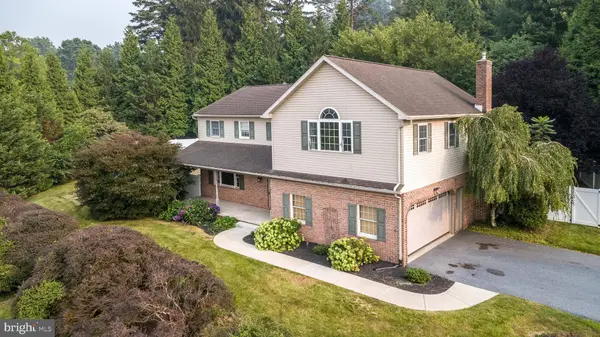1328 EDGEWOOD DR, East Earl, PA 17519