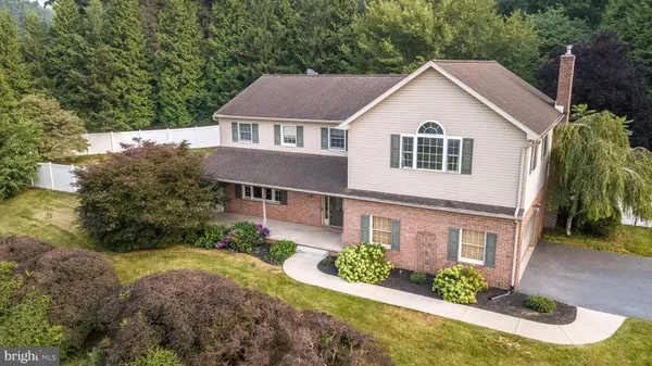 1328 EDGEWOOD DR, East Earl, PA 17519