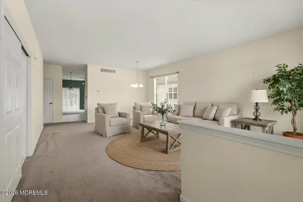 13 Byron Road, Brick, NJ 08724