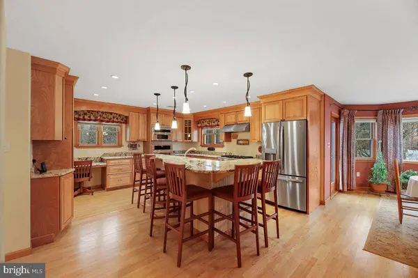 12 WHITE OAK LN, Little Egg Harbor Twp, NJ 08087