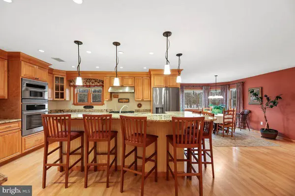 12 WHITE OAK LN, Little Egg Harbor Twp, NJ 08087