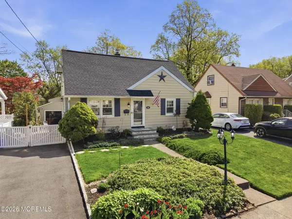 44 Bromley Place, Bloomfield, NJ 07003