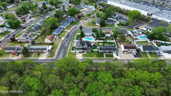 1167 Cattus Island Boulevard, Toms River, NJ 08753