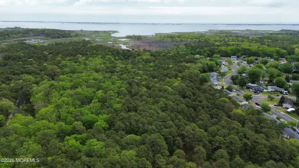 1167 Cattus Island Boulevard, Toms River, NJ 08753