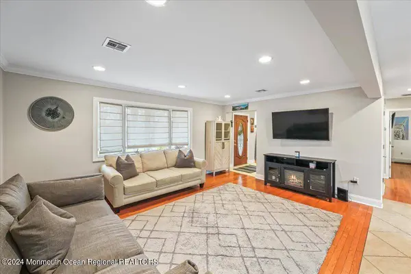 328 23rd Avenue, Brick, NJ 08724
