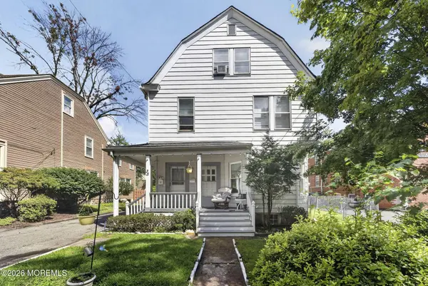 35 Lakeview Place, Verona, NJ 07044