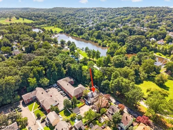 35 Lakeview Pl, Verona Twp., NJ 07044
