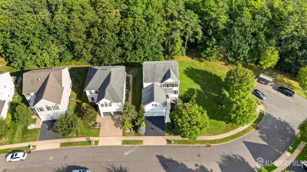 2 Palisades Rd, Old Bridge, NJ 08857