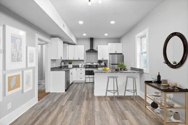187 Neponset Ave #2, Boston, MA 02122